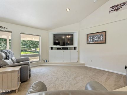 285 Kitts Way, Reno, NV 89521 Photo