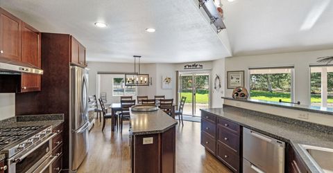 285 Kitts Way, Reno, NV 89521 Photo
