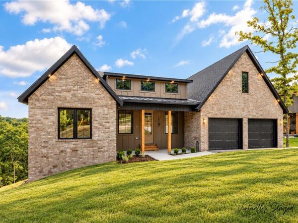 19 Lothian Lane, Bella Vista, AR 72715