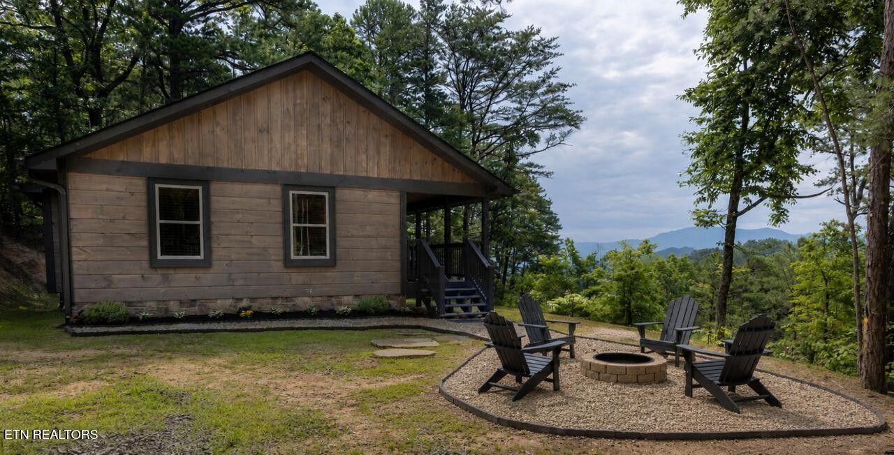 1936 Seagle Hollow Rd , Sevierville, TN 37876 Main Photo