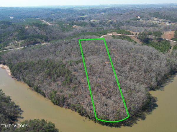 9 Winding Tr , Unit 9, Madisonville, TN 37354