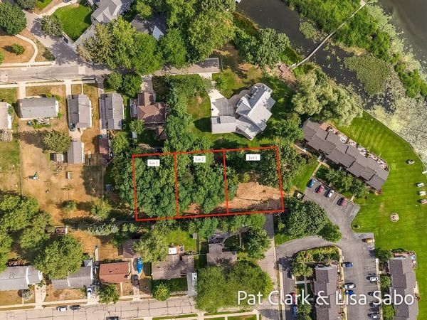 411 Gidley Circle, Grand Haven, MI 49417