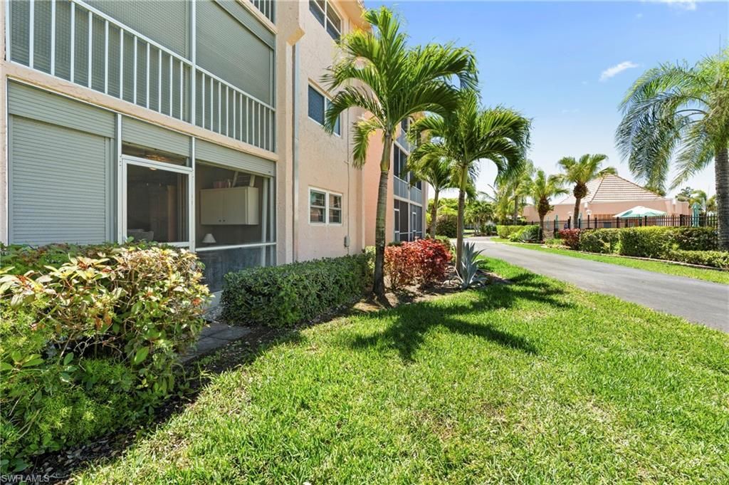 200 Forest Lakes Blvd, Unit 109, Naples, FL 34105 Photo