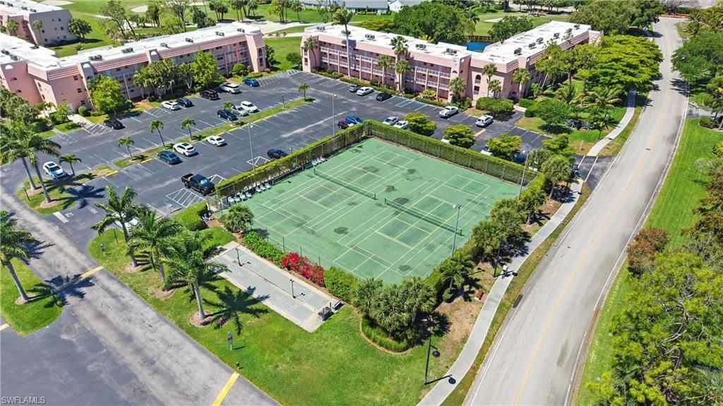 200 Forest Lakes Blvd, Unit 109, Naples, FL 34105 Photo
