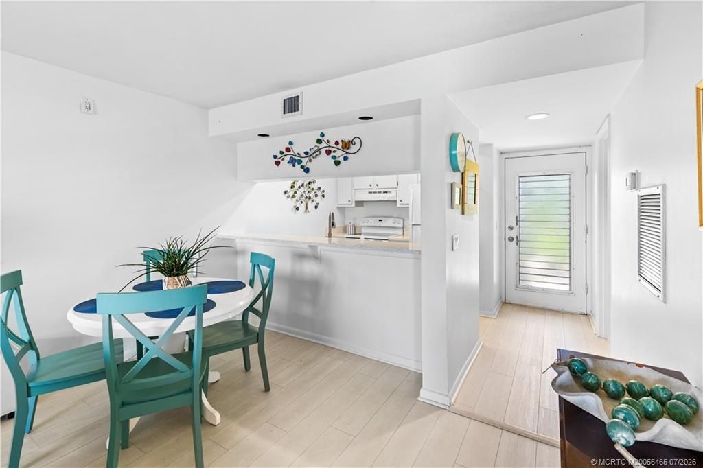 40 NE Plantation Road, Unit 116, Stuart, FL 34996 Photo