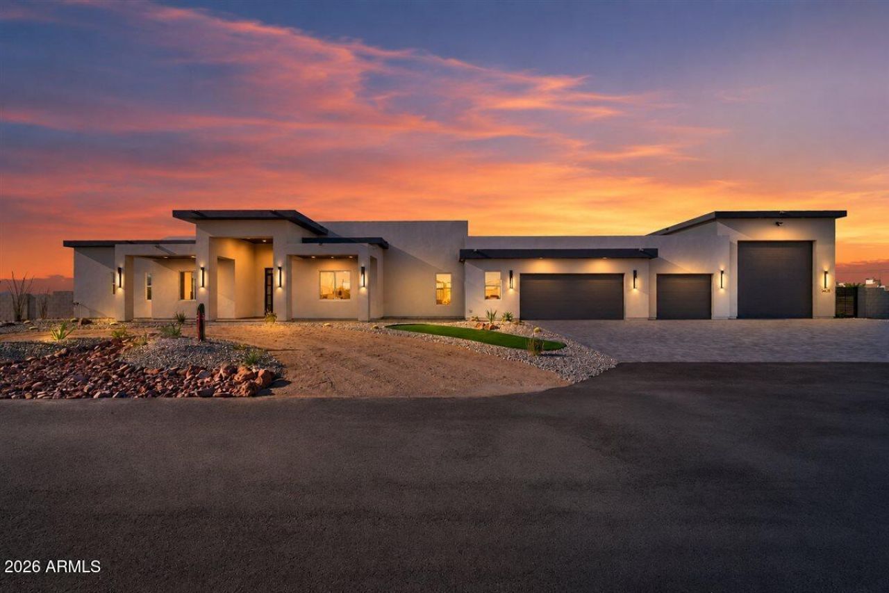 1483 W PASO NUEVO Drive, Phoenix, AZ 85086