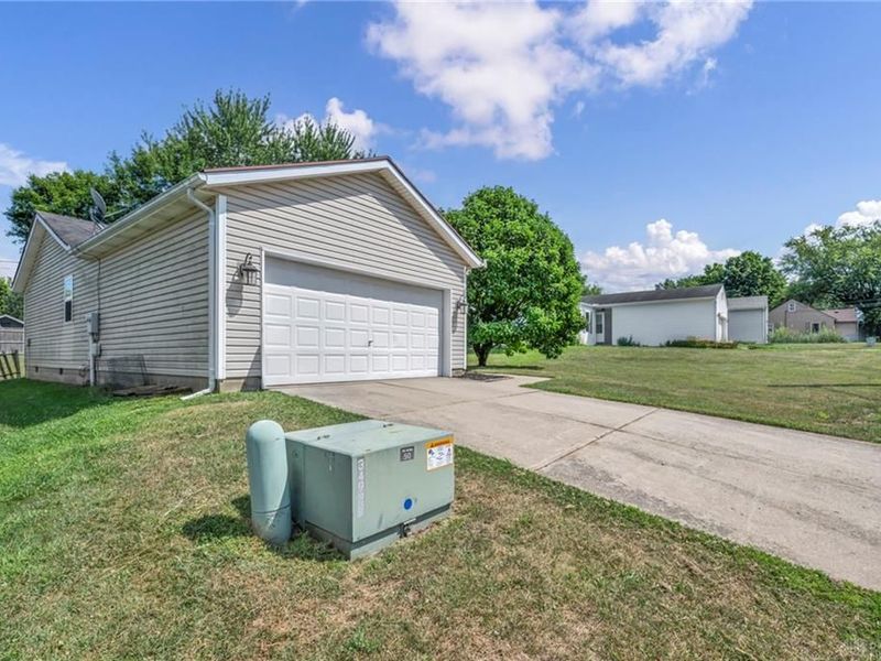 909 McDowell Street, Xenia, OH 45385 Photo 5