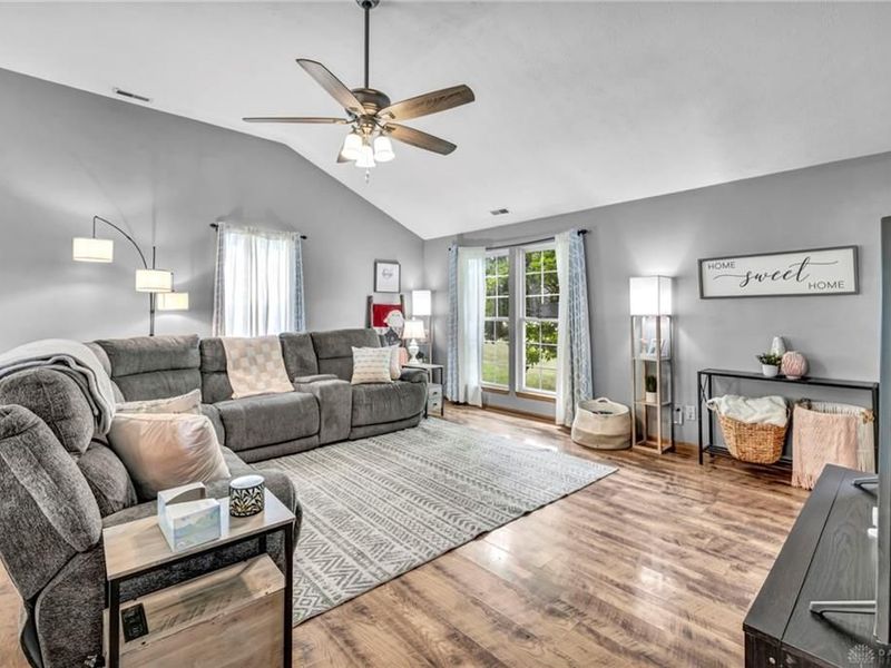 909 McDowell Street, Xenia, OH 45385 Photo 8