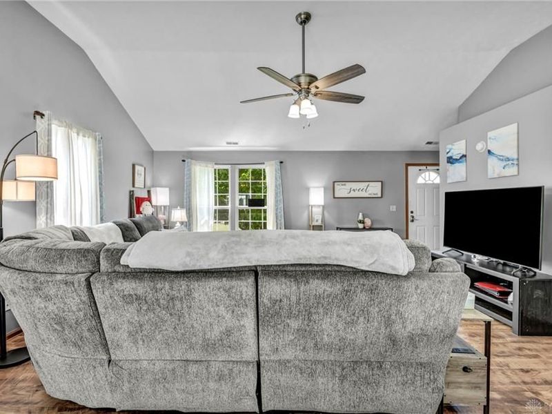909 McDowell Street, Xenia, OH 45385 Photo 9