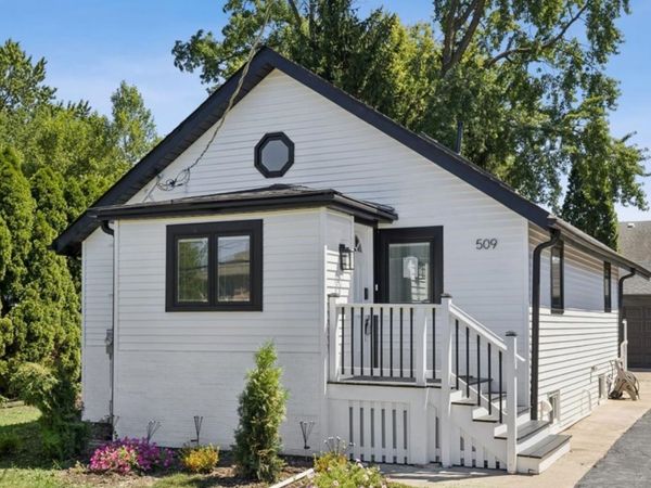 509 E Lincoln Street, Arlington Heights, IL 60005