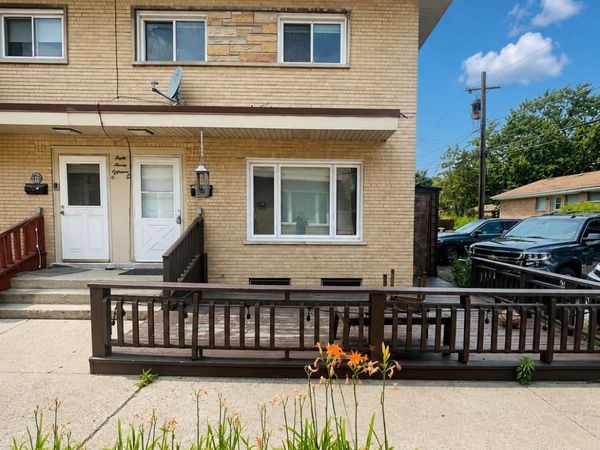 4718 Church Street , Unit D, Skokie, IL 60076