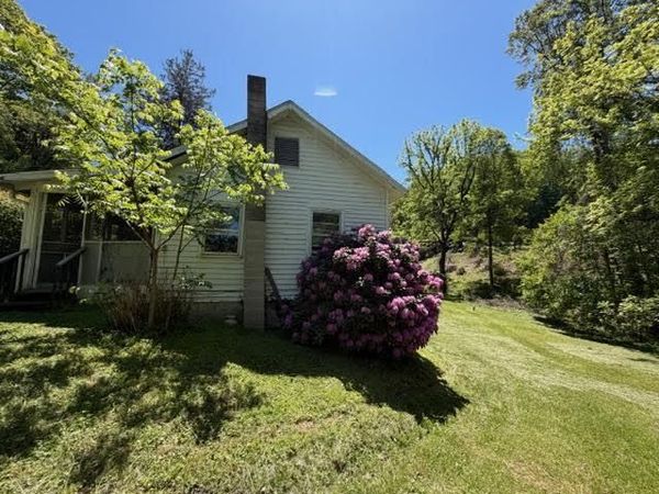 420 Dogwood Hill RD , Boones Mill, VA 24065
