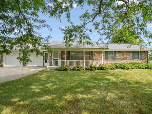10611 Jordan Lane, Dubuque, IA 52003
