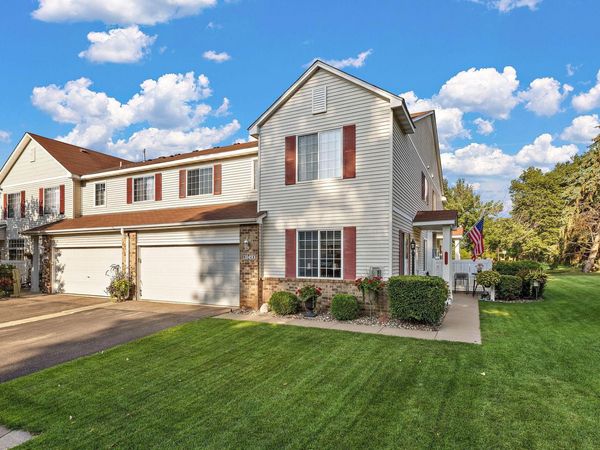 13049 Europa Trail Way N, Unit D, Hugo, MN 55038