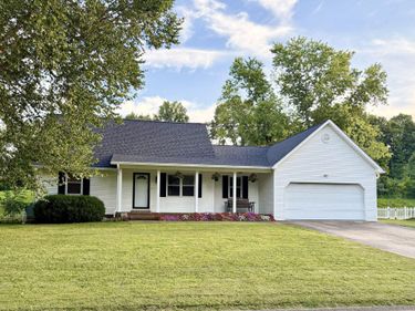 6120 Springbrook Drive, Paducah, KY 42001