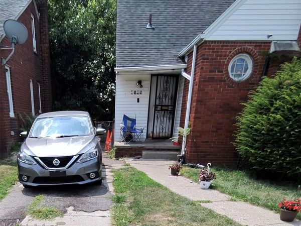7444 E Brentwood Street, Detroit, Mi 48234