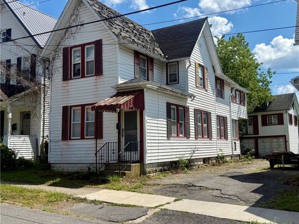 25 John Street , Geneva, NY 14456