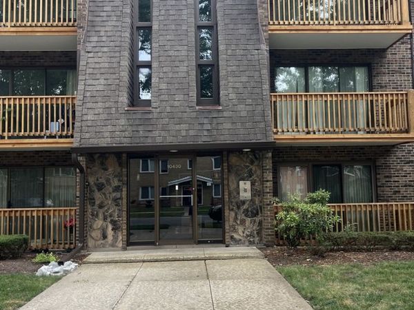 10430 S Keating Avenue , Unit B6, Oak Lawn, IL 60453