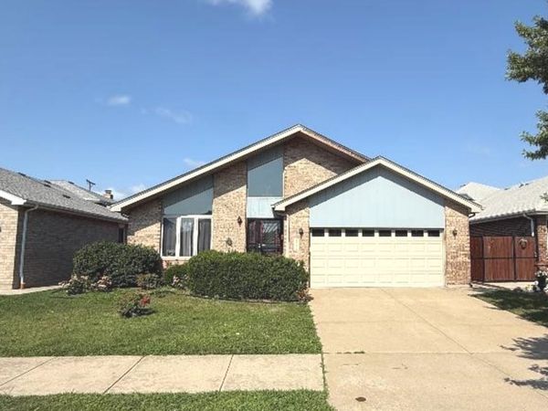 11606 S Avenue N , Chicago, IL 60617