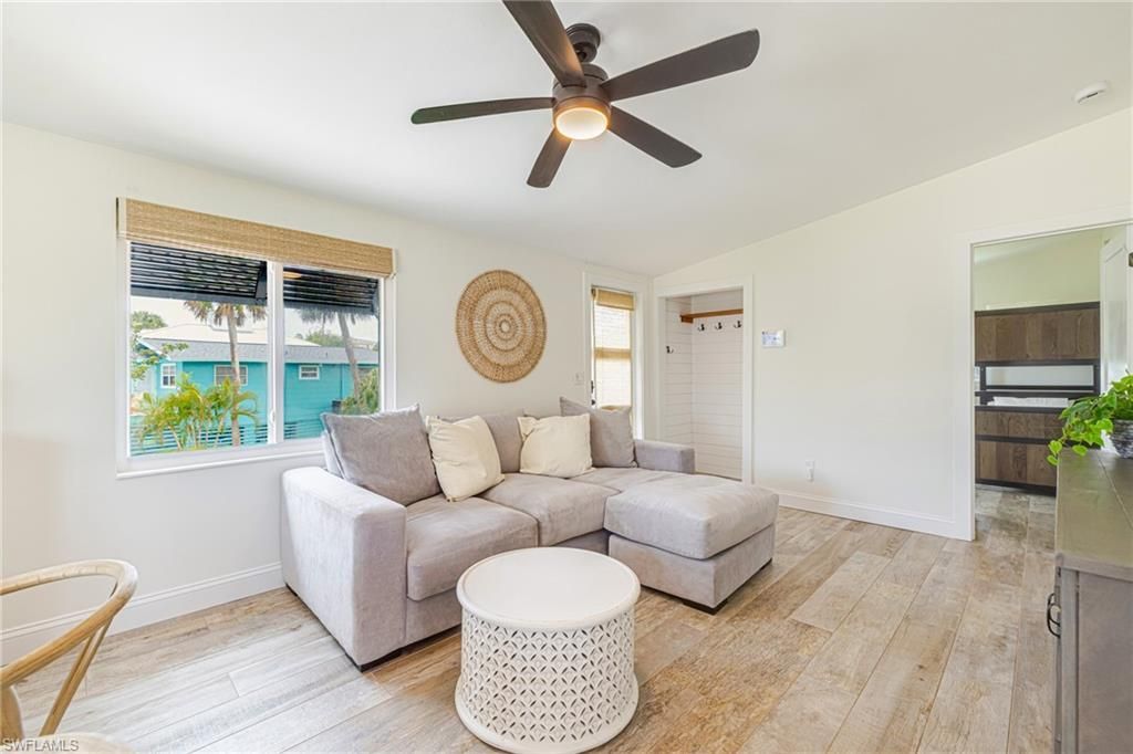 139 Coconut Dr, Fort Myers Beach, FL 33931 Photo
