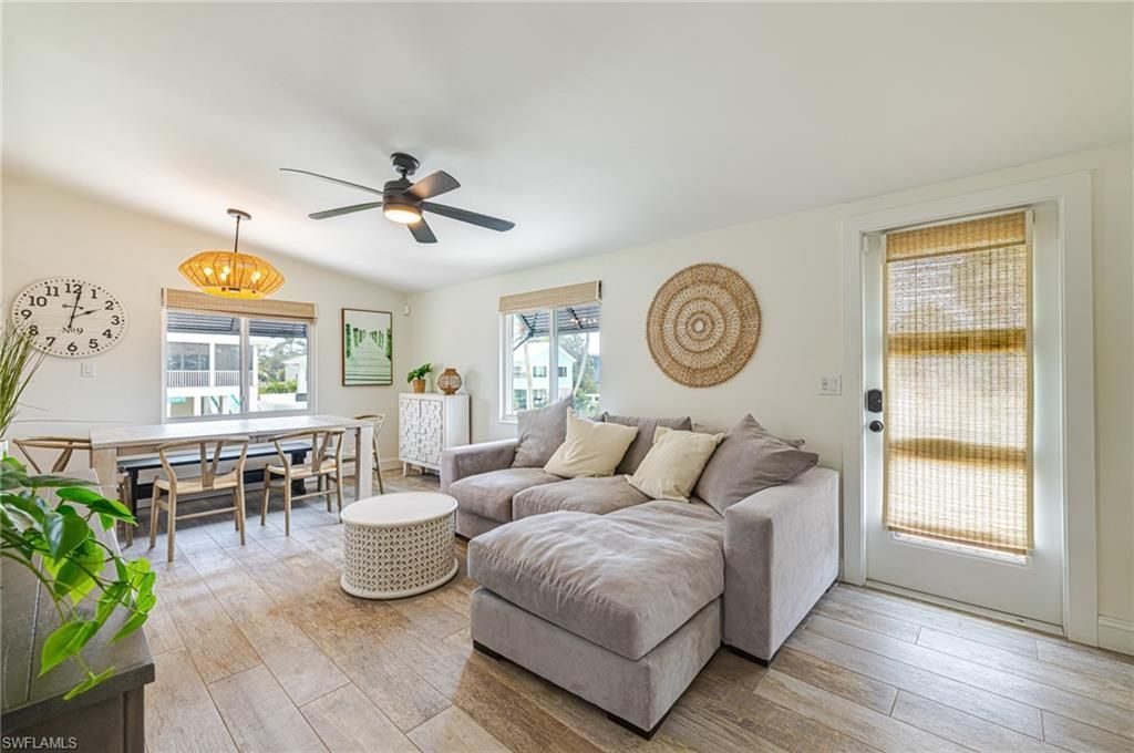 139 Coconut Dr, Fort Myers Beach, FL 33931 Photo