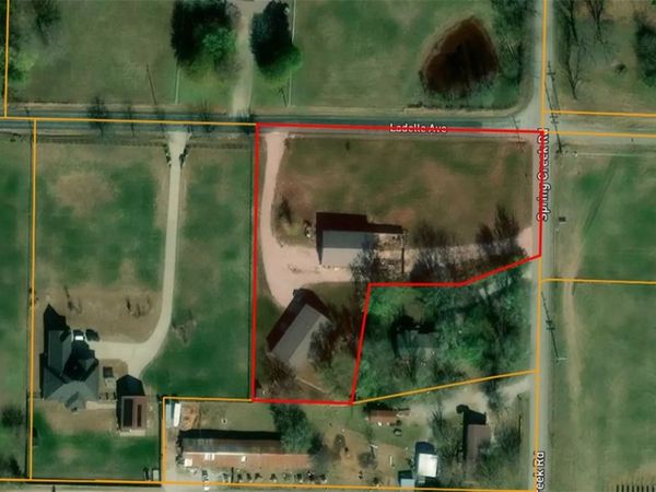 1707 Ladelle Avenue, Lowell, AR 72745