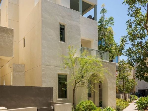 128 Catalyst, Irvine, CA 92618