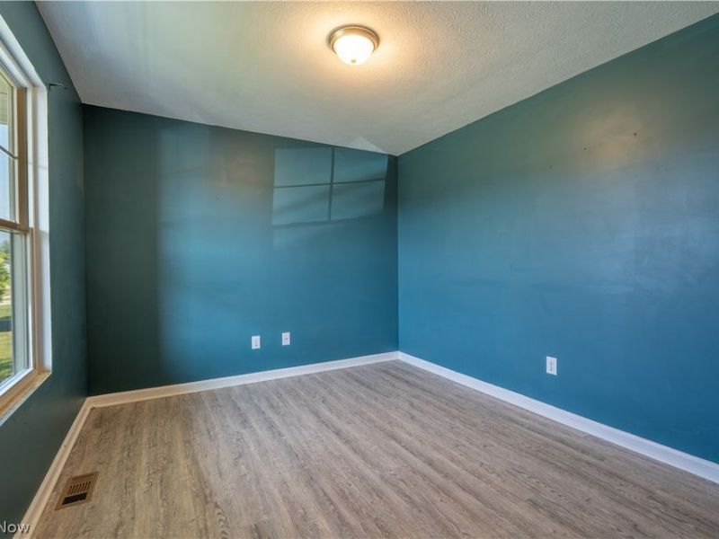 159 Keywood Boulevard, Lagrange, OH 44050 Photo 5