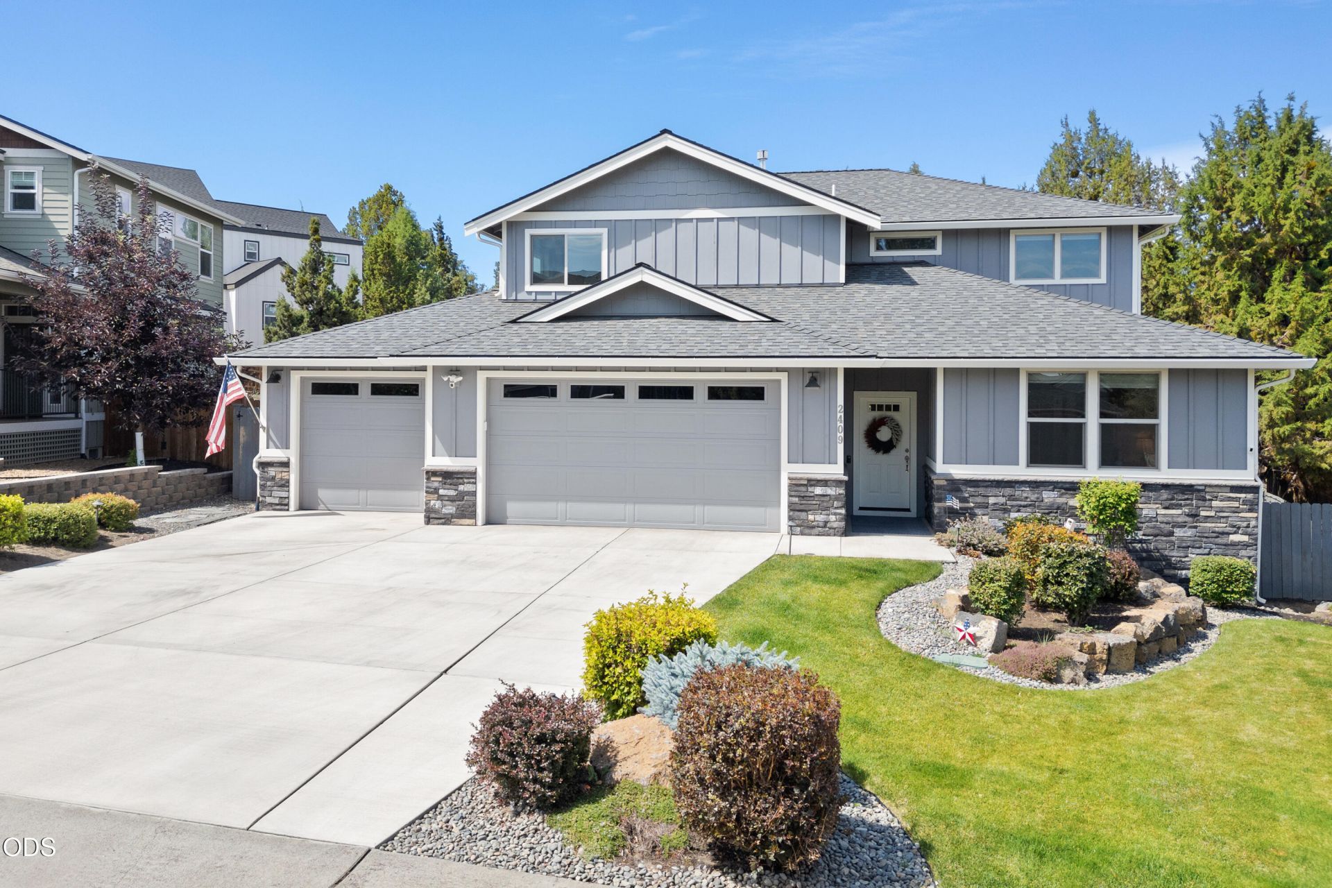 2409 NE Robinson Street, Bend, OR 97701 Main Photo