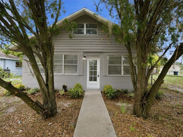 2425 9TH AVENUE E, BRADENTON, FL 34208