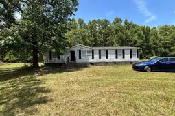 304 Katlyn Place photo 4