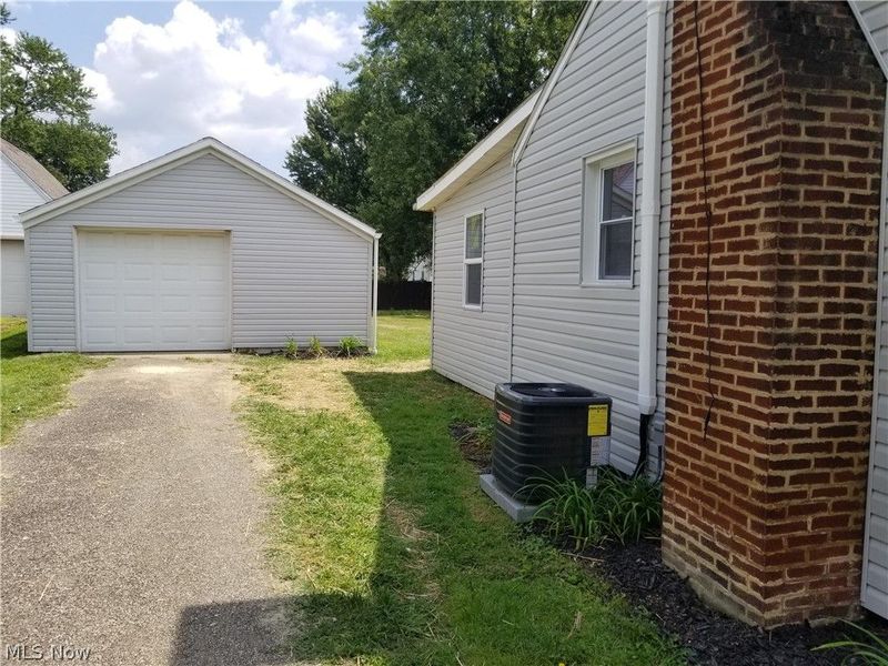 4114 Buchtel Avenue NE, Louisville, OH 44641 Photo 20