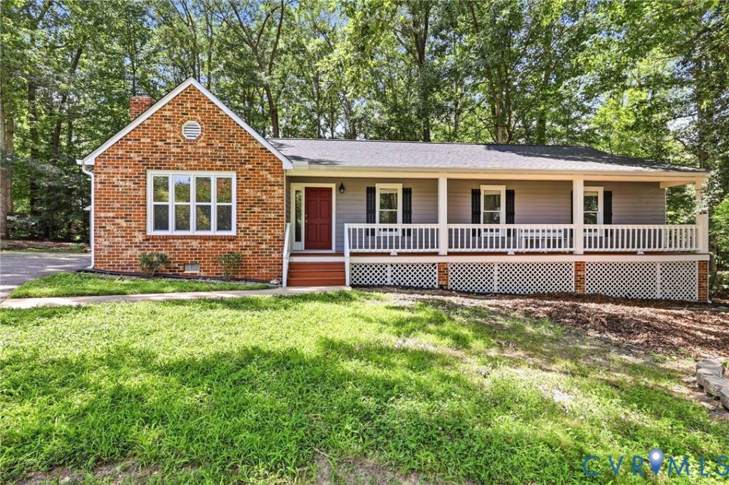 2809 Anglewood Drive, Chester, VA 23831 Main Photo
