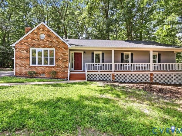 2809 Anglewood Drive, Chester, VA 23831