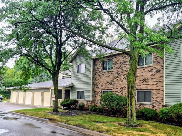 500 Etna Street , Unit 102, Saint Paul, MN 55106