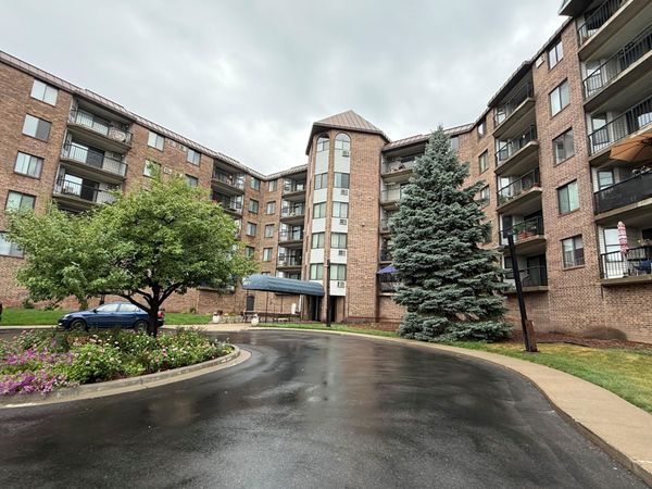 2601 Kenzie Terrace, Unit 528, Saint Anthony, MN 55418
