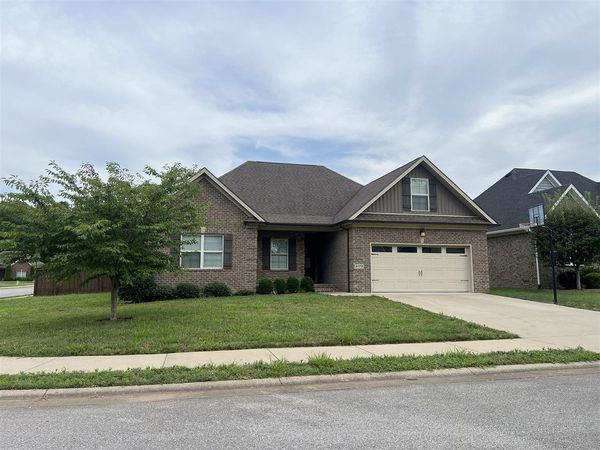 4179 Beechwood Lane , Bowling Green, KY 42104