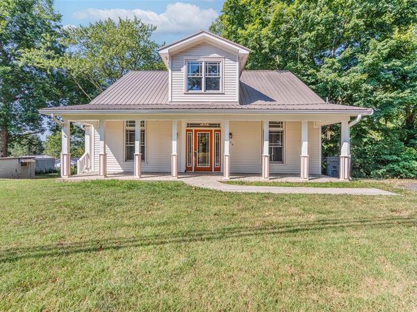 209 N Bedelia Street, Scottsville, KY 42164