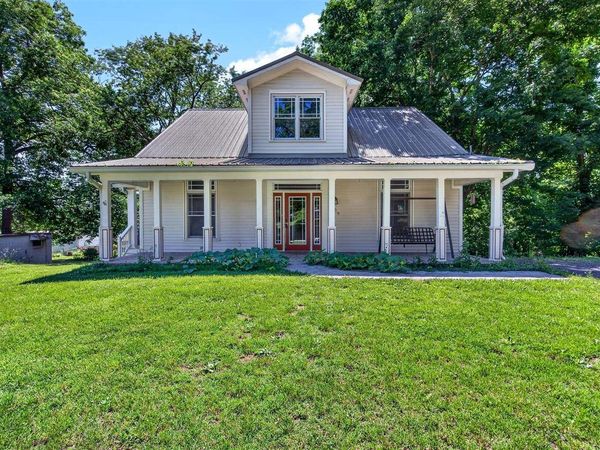 209 N Bedelia Street , Scottsville, KY 42164