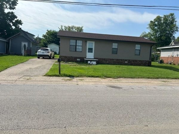 818 Jackson Street , Bowling Green, KY 42101