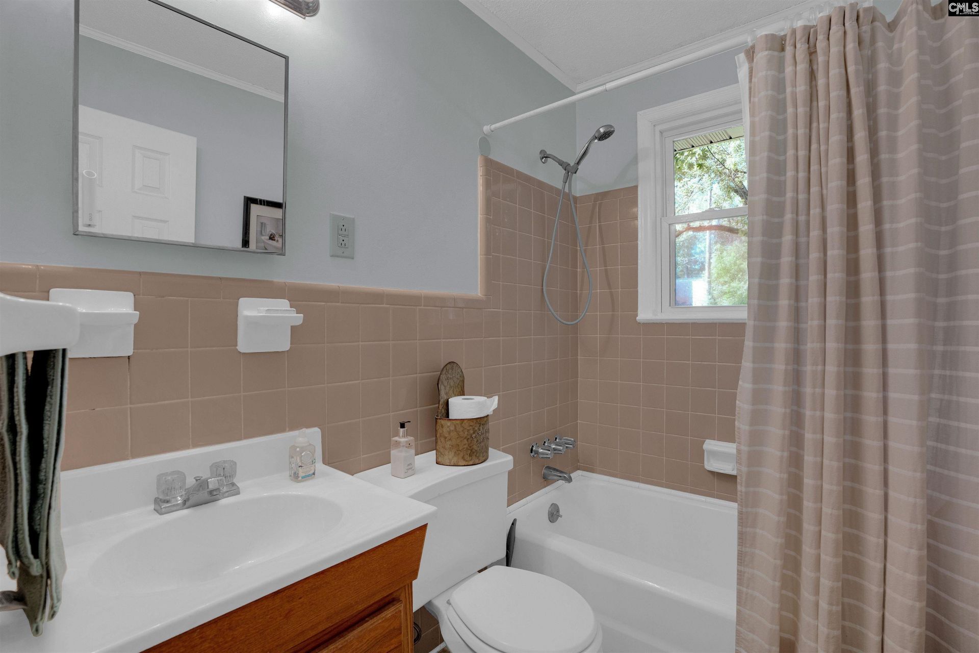 7900 Burdell Drive Photo 31