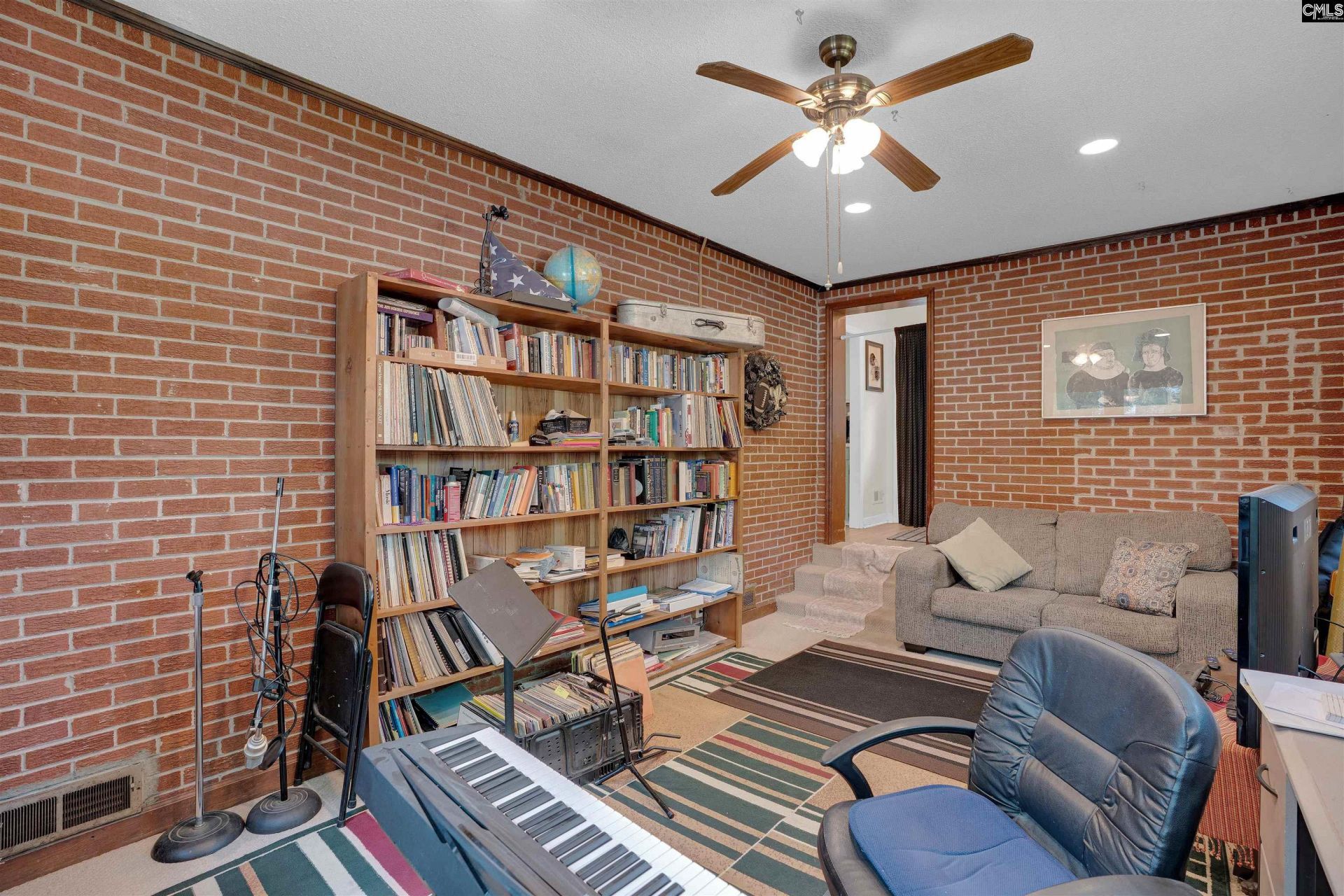 7900 Burdell Drive Photo 35