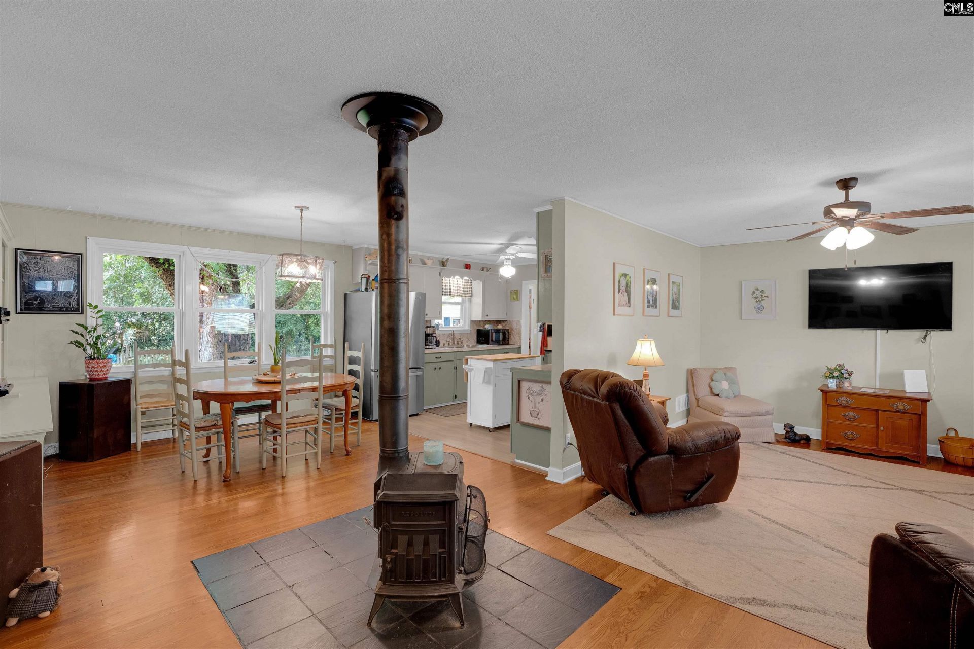7900 Burdell Drive Photo 7
