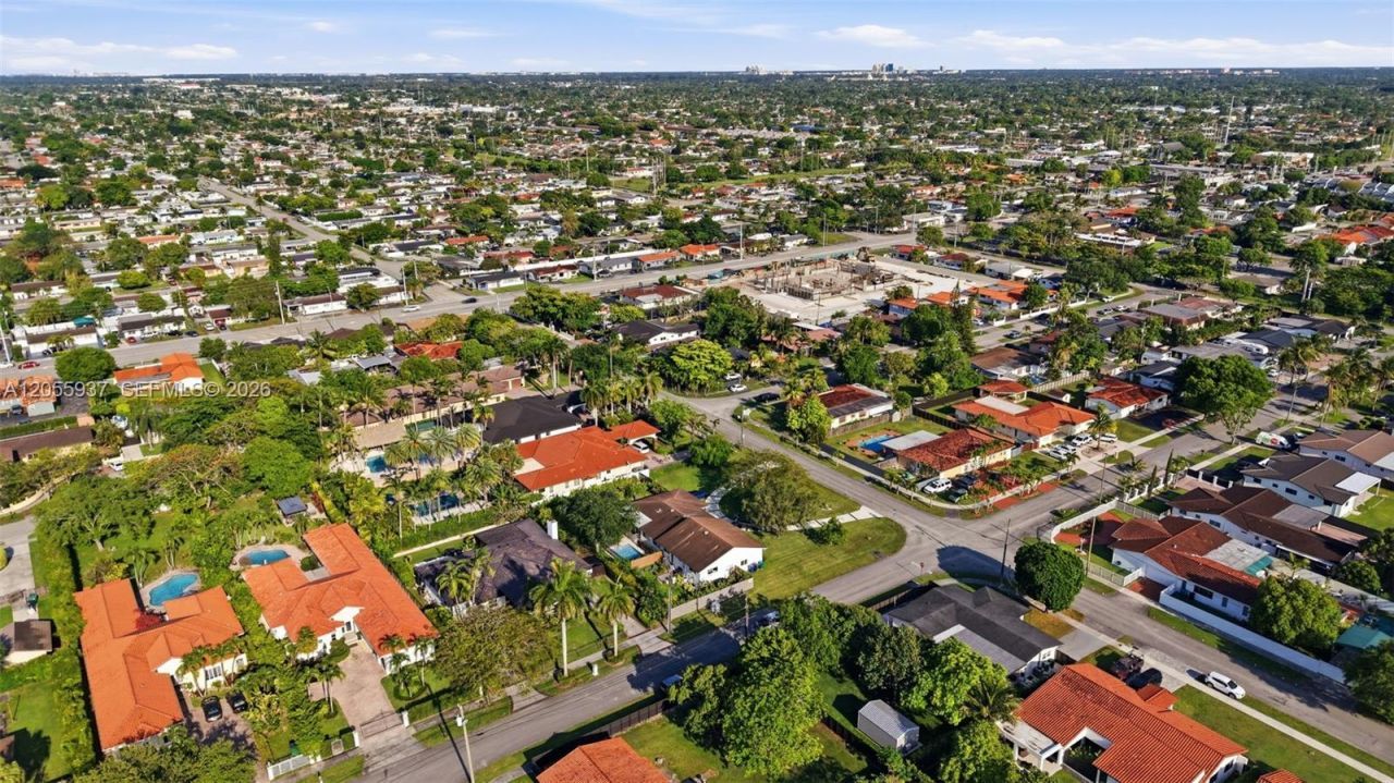 10795 SW 34th St , Miami, FL 33165 Photo