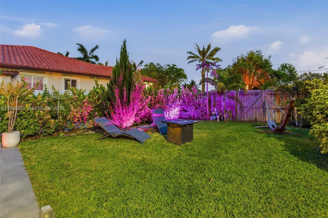 10795 SW 34th St , Miami, FL 33165 Photo