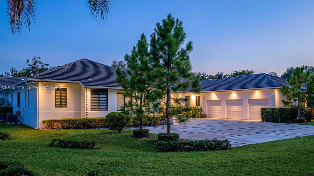 7830 SW 117th St, Pinecrest, FL 33156 Photo