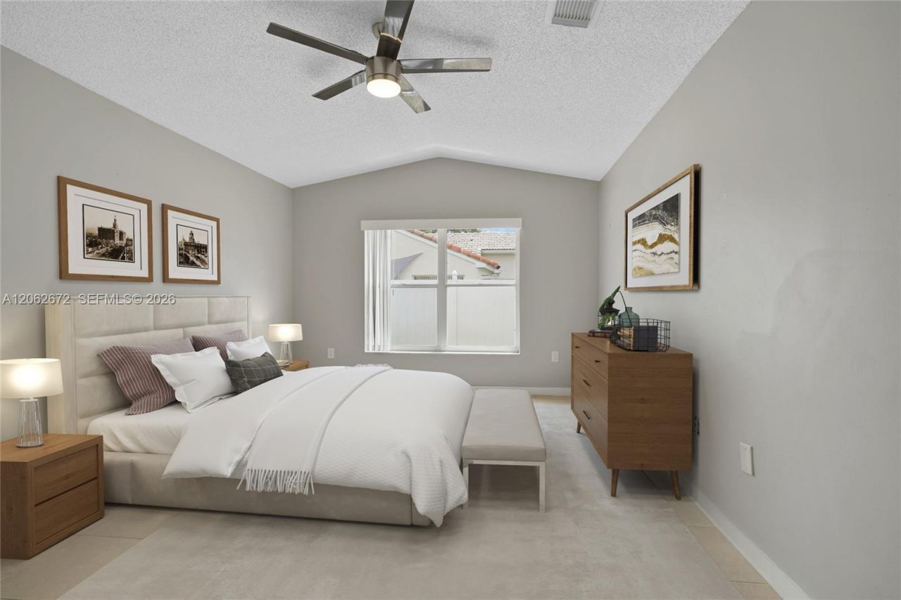 18946 NW 10th St, Pembroke Pines, FL 33029 Photo