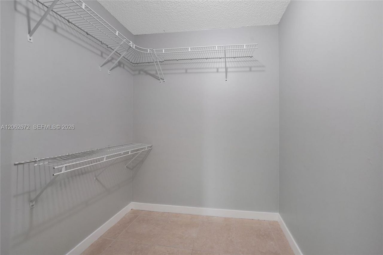 18946 NW 10th St, Pembroke Pines, FL 33029 Photo