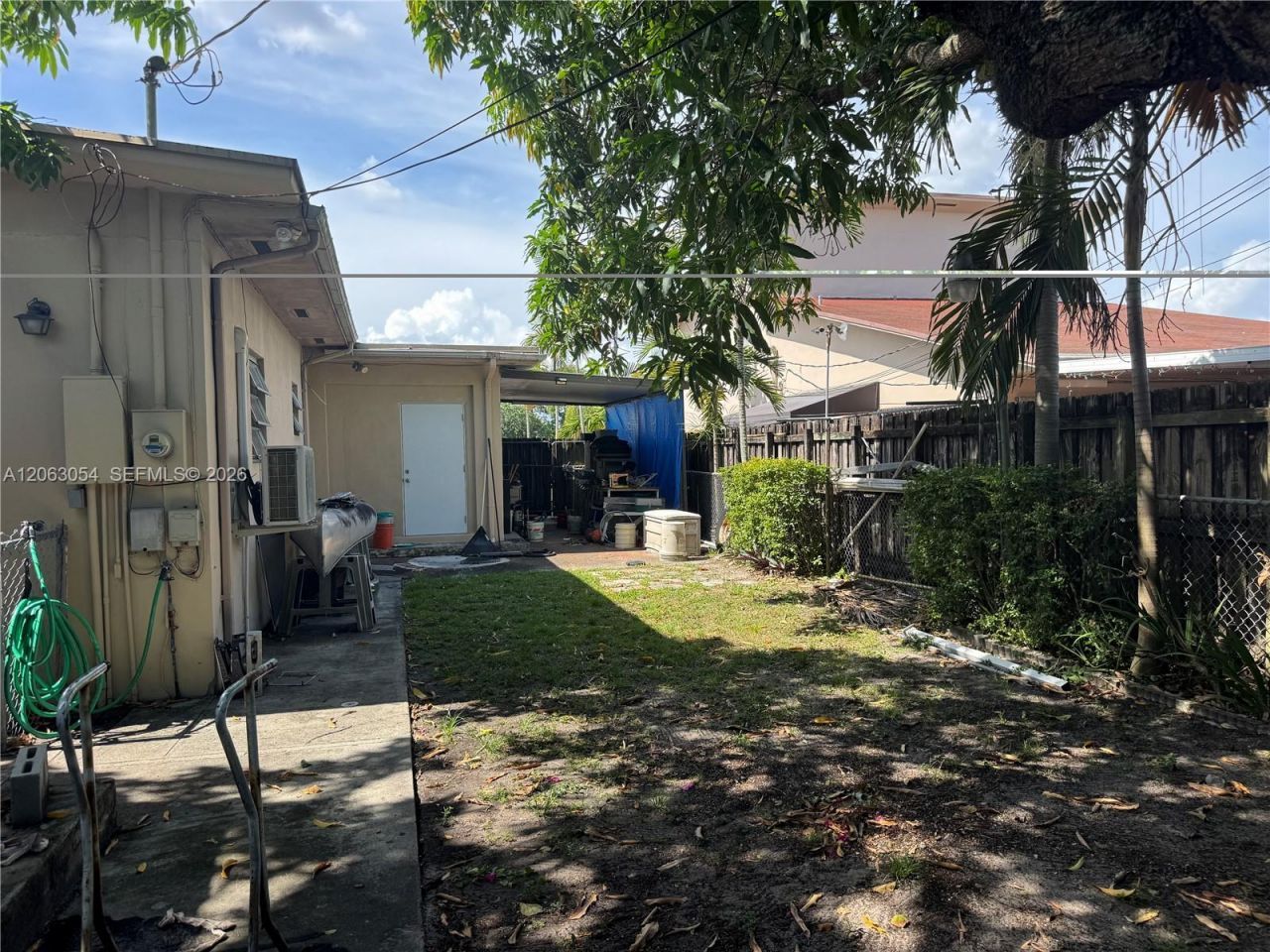 562 E 44th St, Hialeah, FL 33013 Photo