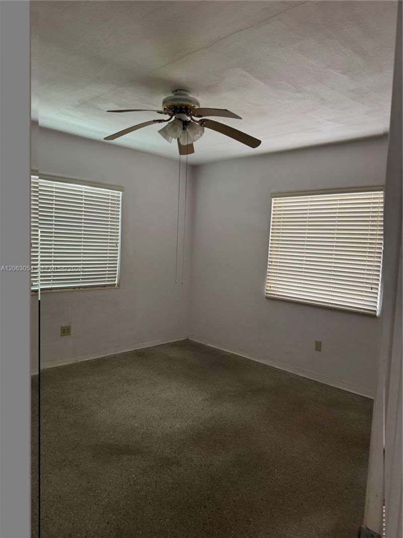 562 E 44th St, Hialeah, FL 33013 Photo
